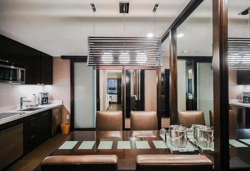 Stripviewsuites At Vdara