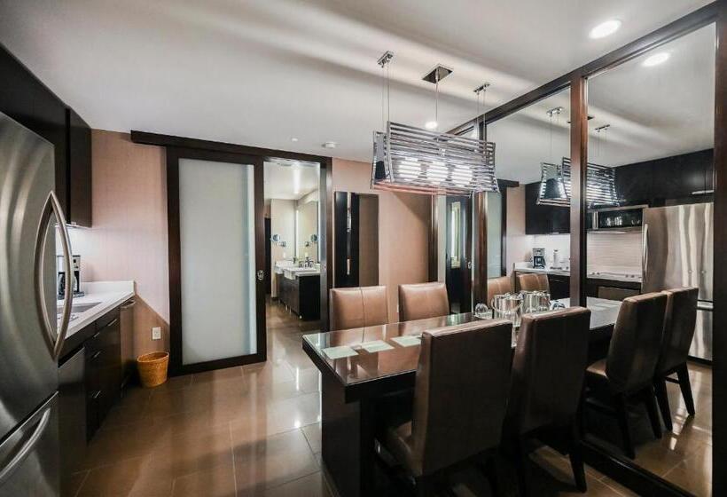 Stripviewsuites At Vdara