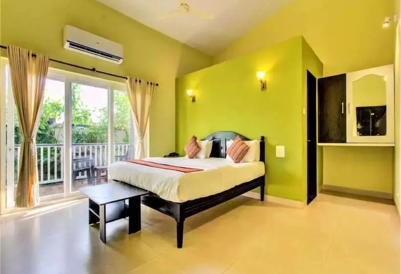 ホテル Fabescape Vagator Retreat Resort With Swimming Pool