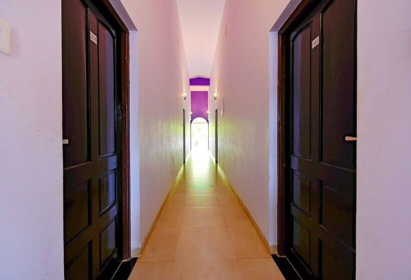 酒店 Fabescape Vagator Retreat Resort With Swimming Pool