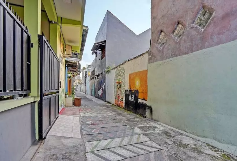 Hotelli Kost Kusuma Dewi Syariah By Oyo