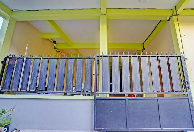 Hotelli Kost Kusuma Dewi Syariah By Oyo