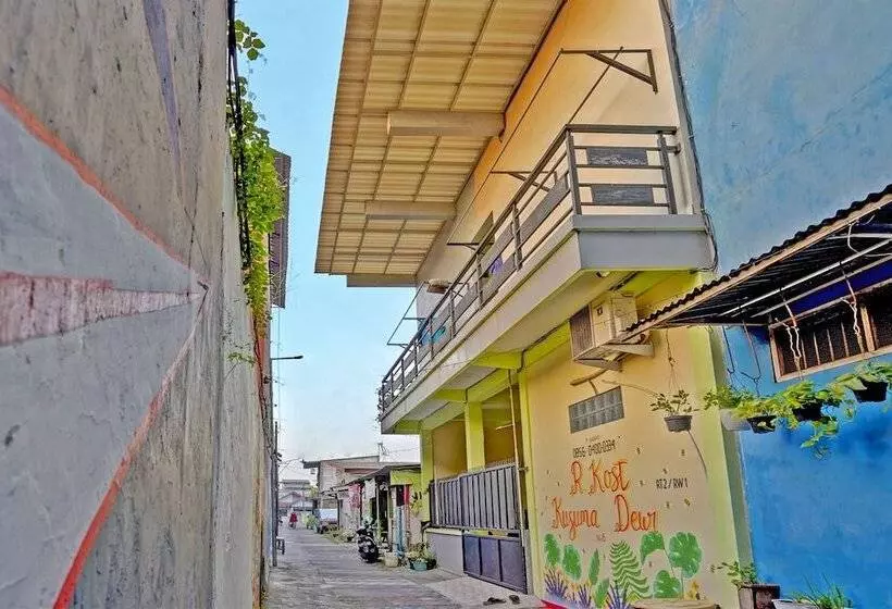 Hotelli Kost Kusuma Dewi Syariah By Oyo