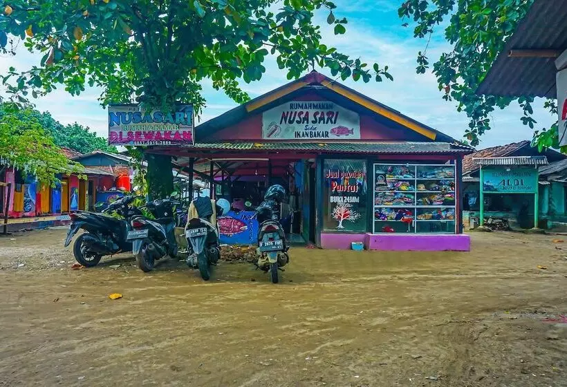 Hotelli Spot On 92154 Nusasari Guest House