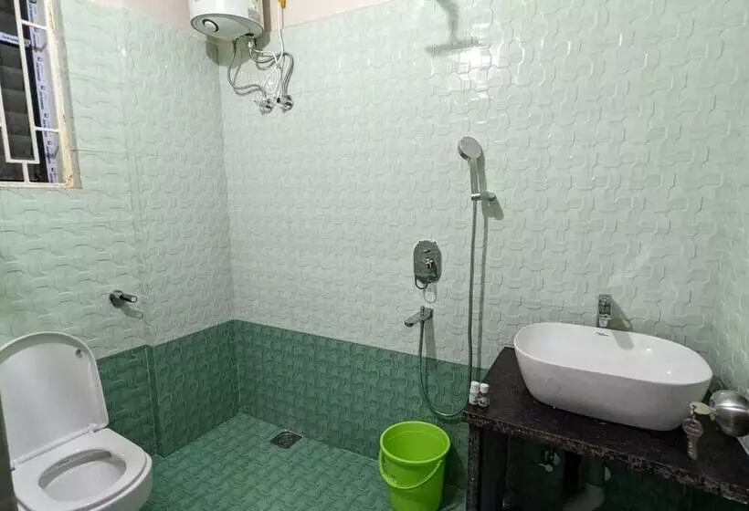 ホテル The Golden Sand