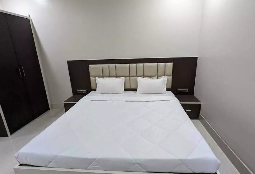 ホテル The Golden Sand