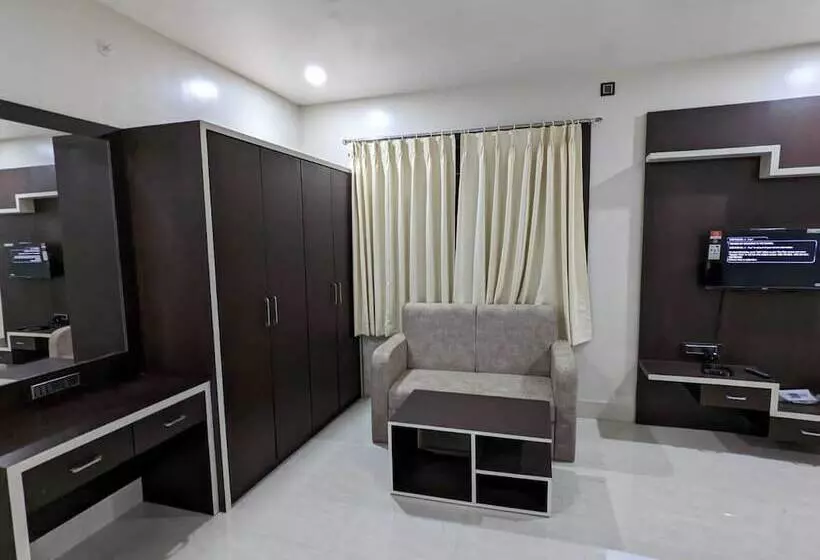 ホテル The Golden Sand