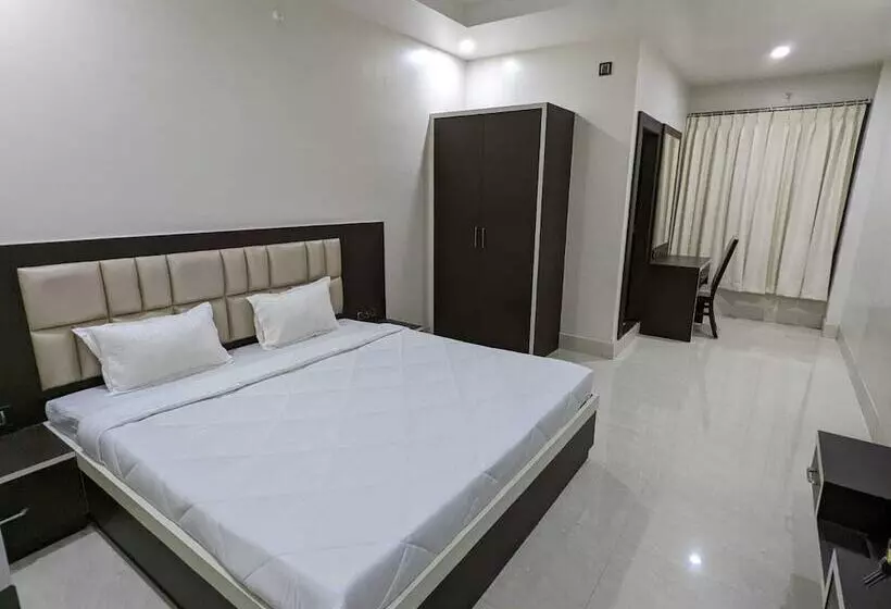 ホテル The Golden Sand