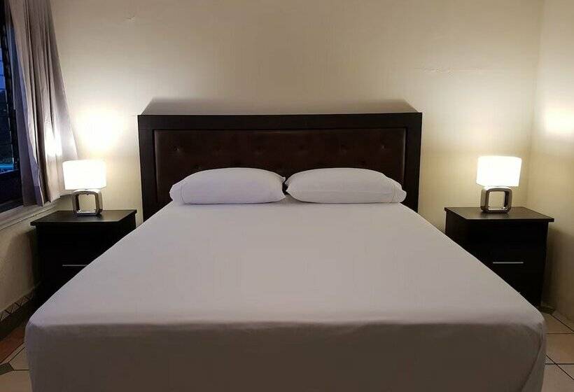 پانسیون Aurora Express