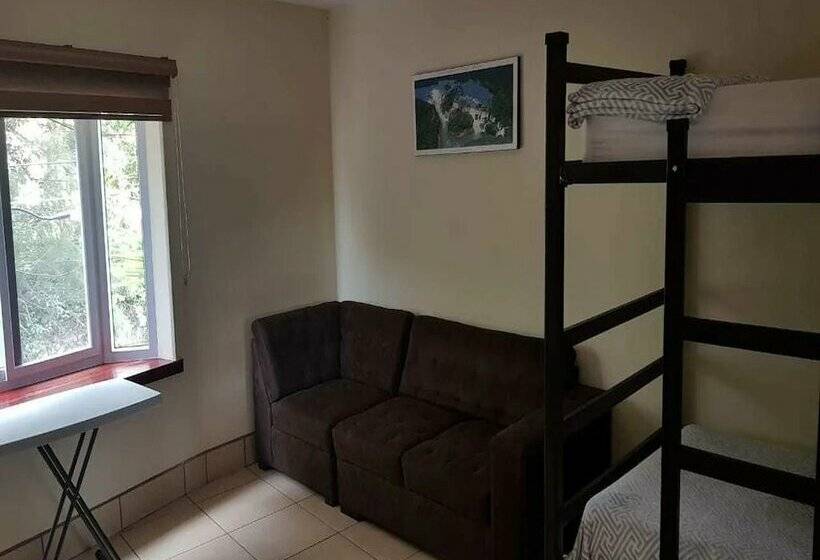 پانسیون Aurora Express