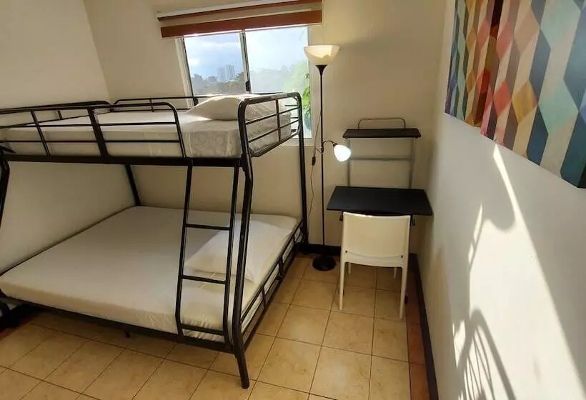 پانسیون Aurora Express