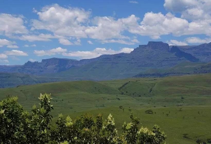 ホテル Treks Trips And Trails