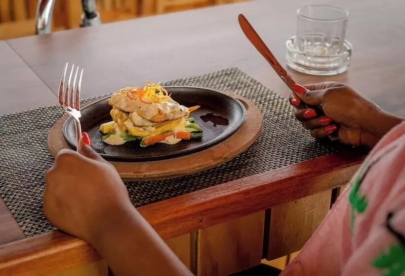 تختخواب و صبحانه High Life Resort And Spa