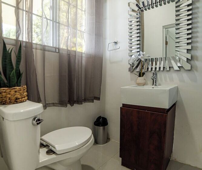 تختخواب و صبحانه High Life Resort And Spa