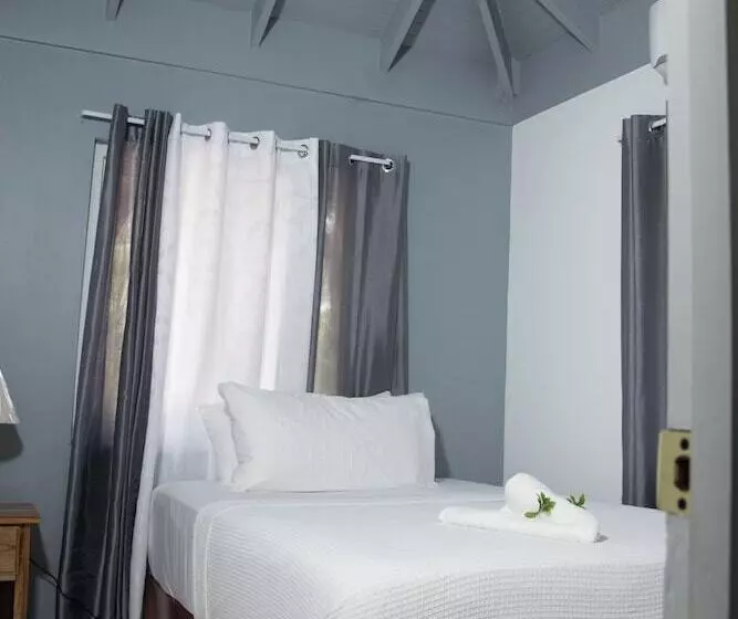 تختخواب و صبحانه High Life Resort And Spa