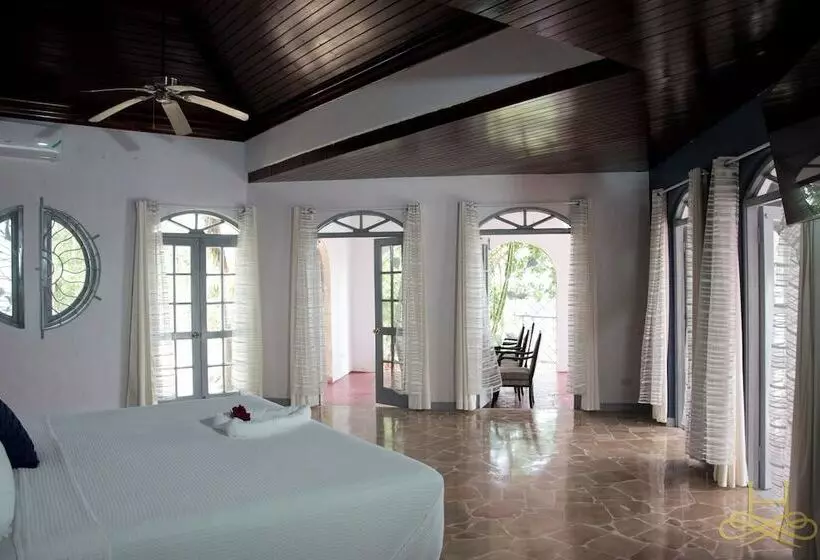 تختخواب و صبحانه High Life Resort And Spa