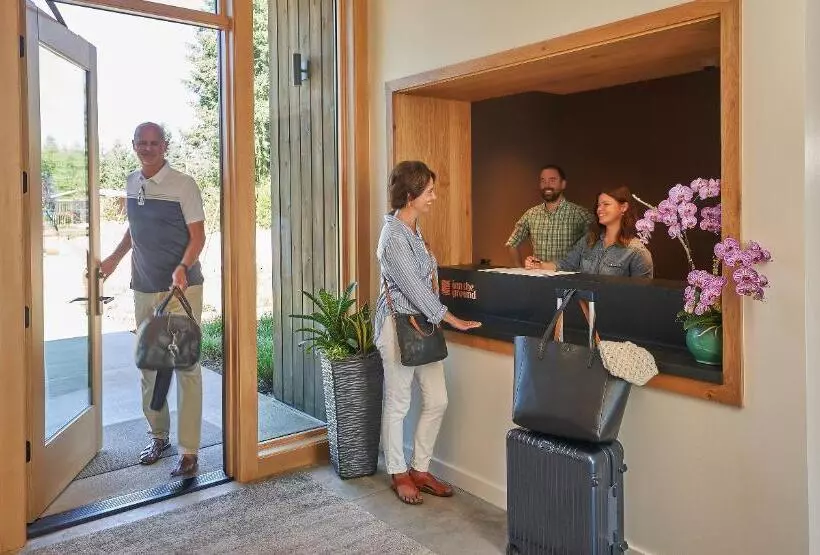 Aamiaismajoitus (B&B) Inn The Ground