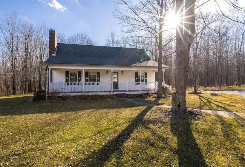 Aamiaismajoitus (B&B) The Inn At Woodsong Acres