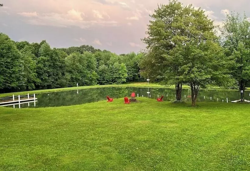 Aamiaismajoitus (B&B) The Inn At Woodsong Acres