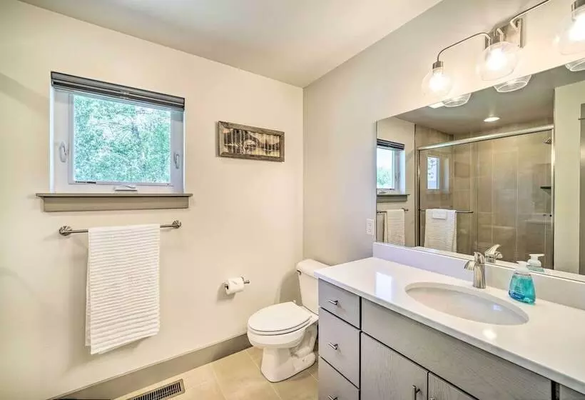 Bozeman Stand Alone Home W/ River Access!