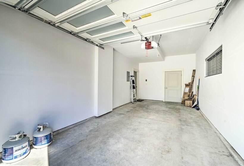 Bozeman Stand Alone Home W/ River Access!