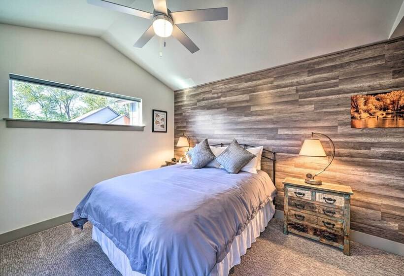 Bozeman Stand Alone Home W/ River Access!