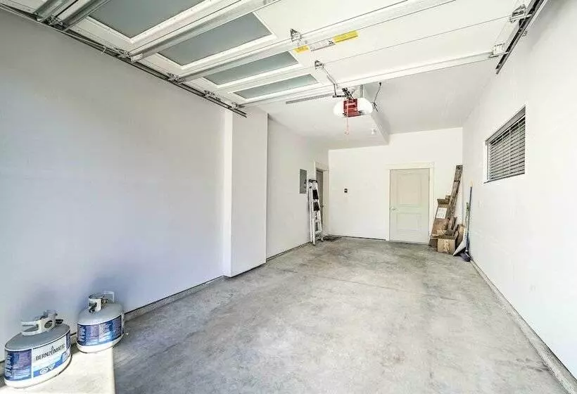 Bozeman Stand Alone Home W/ River Access!