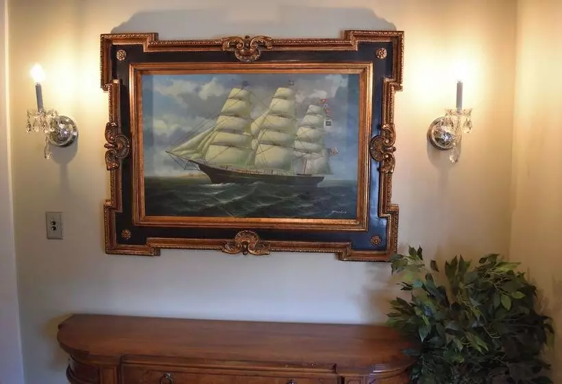 Hostelli Silsbee S By Daniels House