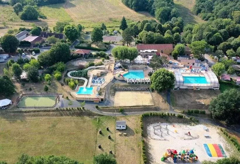 ホテル Camping La Bouquerie   Eden Villages