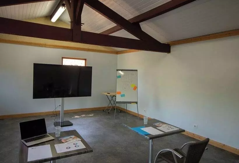 ホテル Camping La Bouquerie   Eden Villages