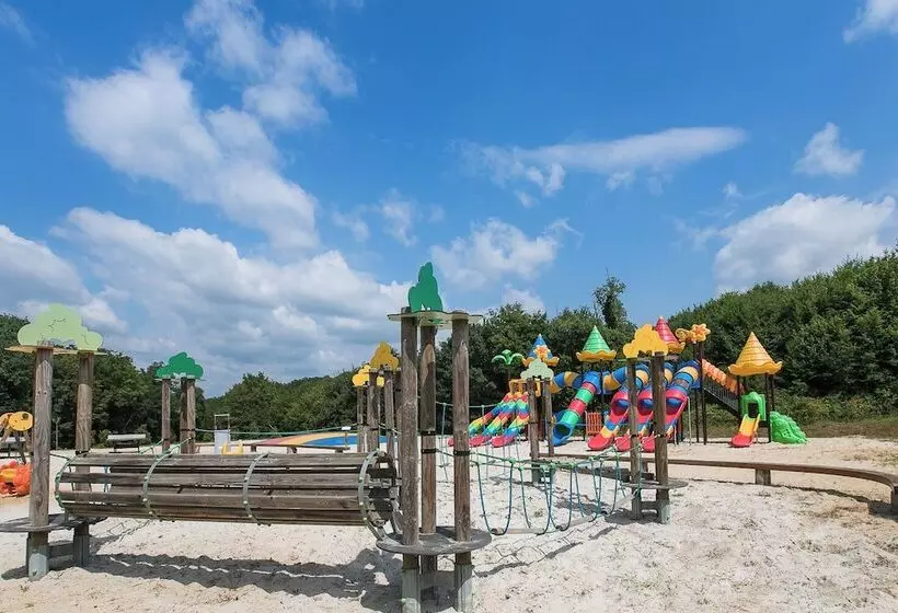 ホテル Camping La Bouquerie   Eden Villages