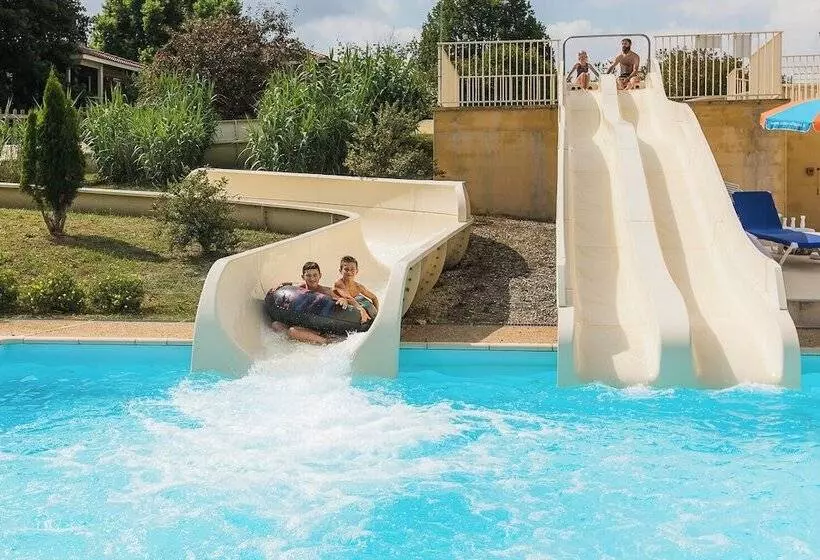 ホテル Camping La Bouquerie   Eden Villages