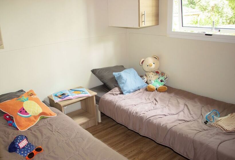 בית מלון כפרי Camping La Bouquerie   Eden Villages