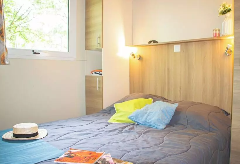 ホテル Camping La Bouquerie   Eden Villages