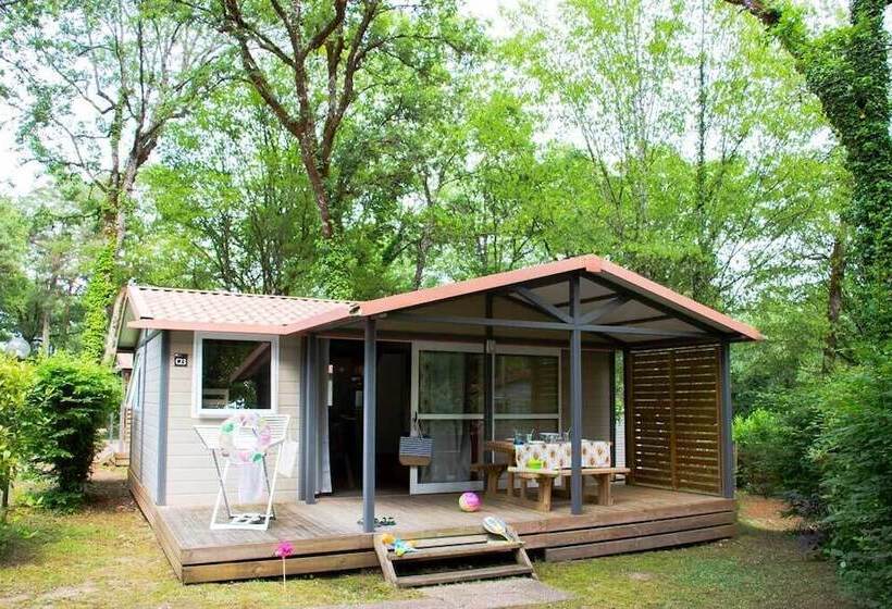 בית מלון כפרי Camping La Bouquerie   Eden Villages