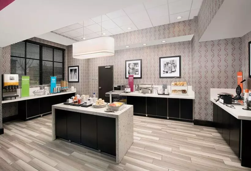 ホテル Home2 Suites By Hilton Huntsville Village Of Providence