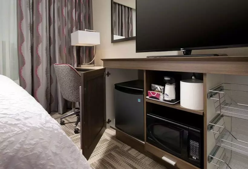 ホテル Home2 Suites By Hilton Huntsville Village Of Providence