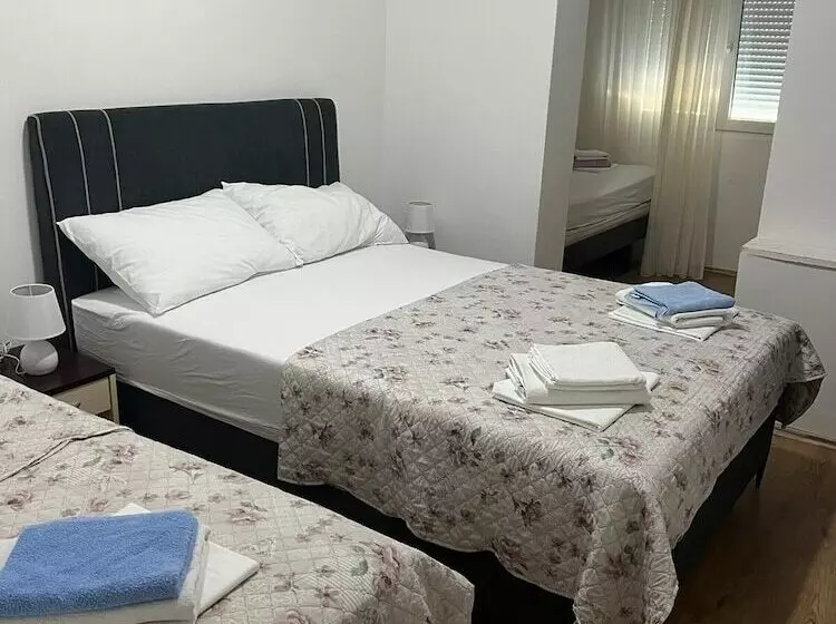 ホテル Ul. Dr. Franje Tuđmana 71