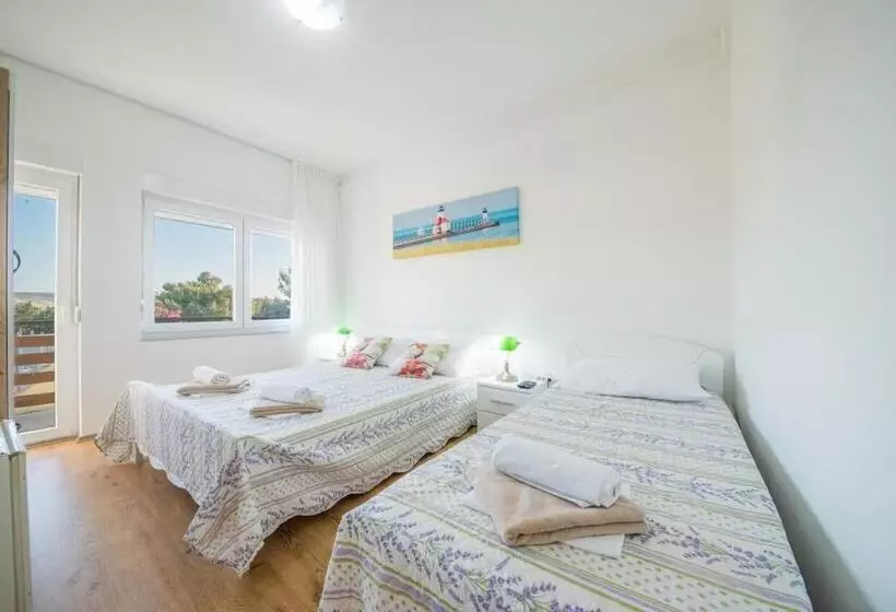 ホテル Ul. Dr. Franje Tuđmana 71