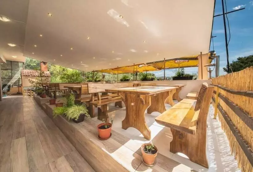 ホテル Ul. Dr. Franje Tuđmana 71