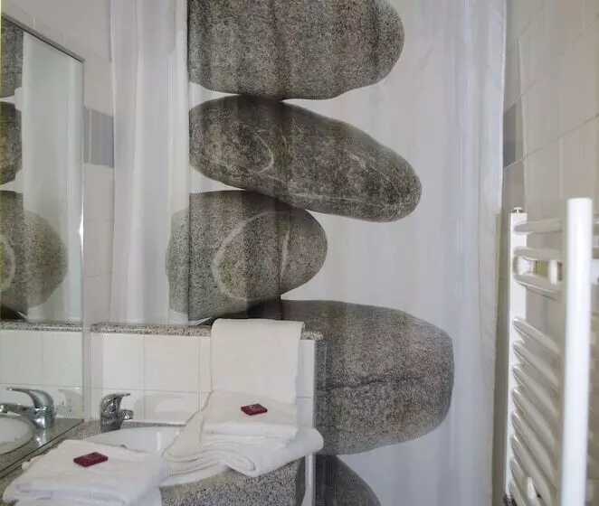 Hotelli Village Thalassa   Gîte En Rez De Jardin