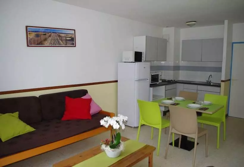 Hotelli Village Thalassa   Gîte En Rez De Jardin