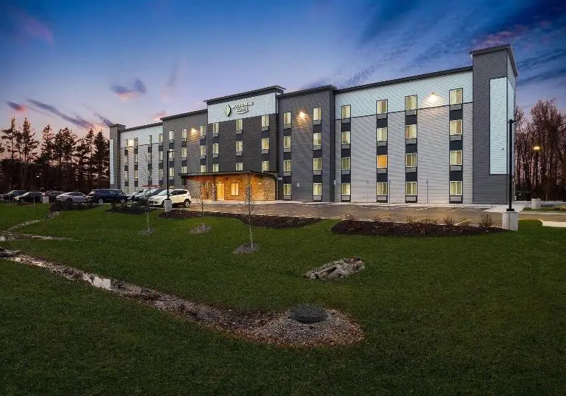 ホテル Woodspring Suites East Lansing University Area