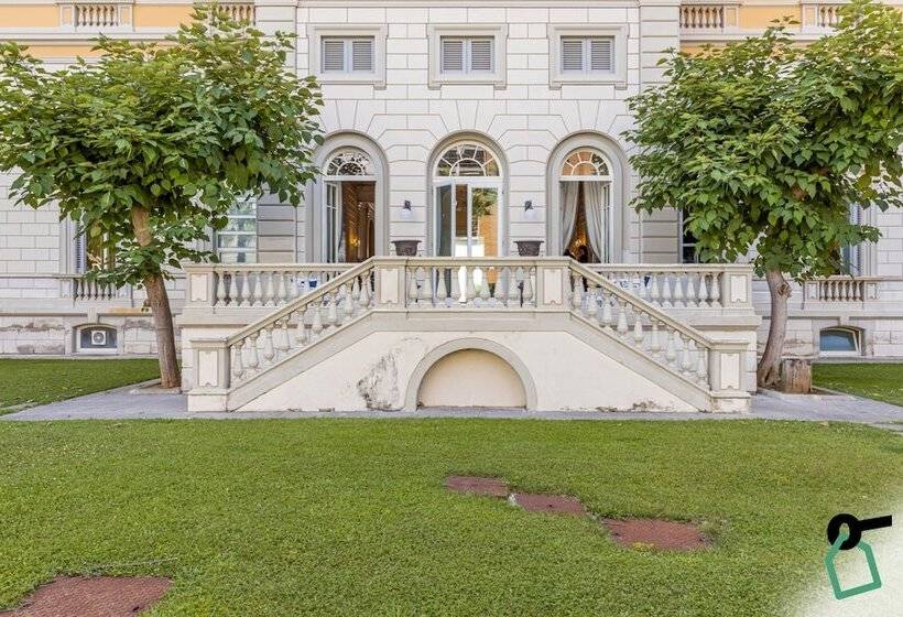 هتل Hotiday Room Collection Livorno Mascagni