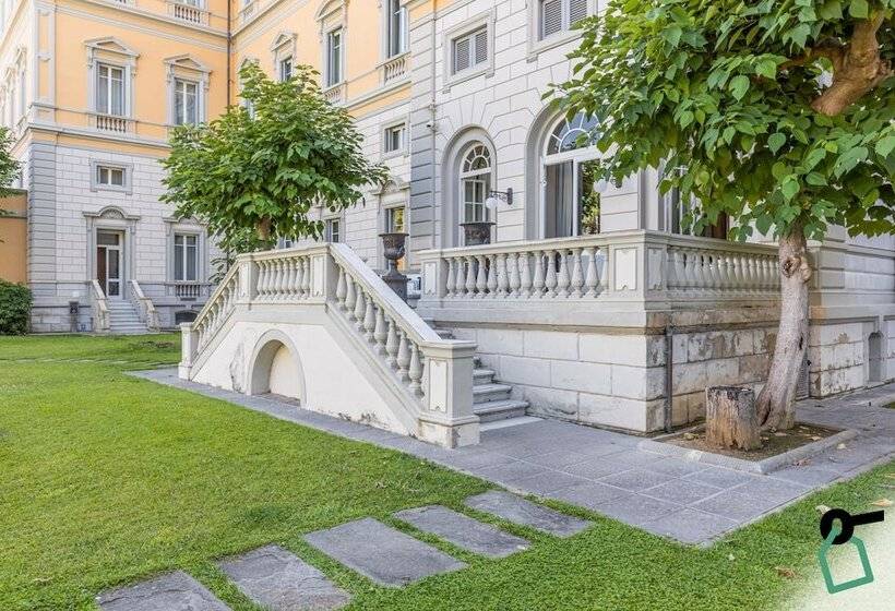 هتل Hotiday Room Collection Livorno Mascagni