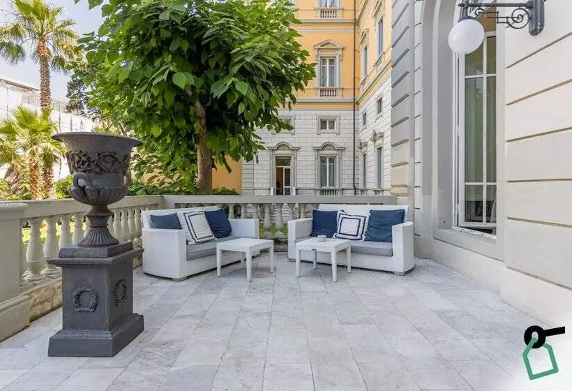 هتل Hotiday Room Collection   Livorno Mascagni