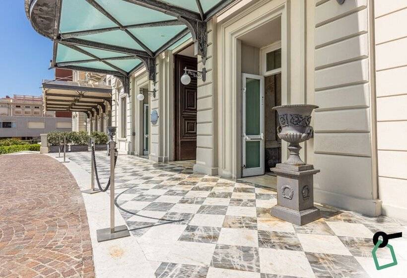 هتل Hotiday Room Collection Livorno Mascagni