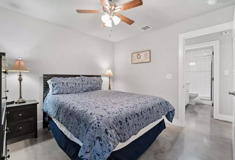 Peaceful Cottage W/ Grill Mins To Lake Travis