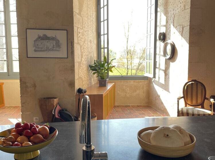 ペンション Château De Meauce