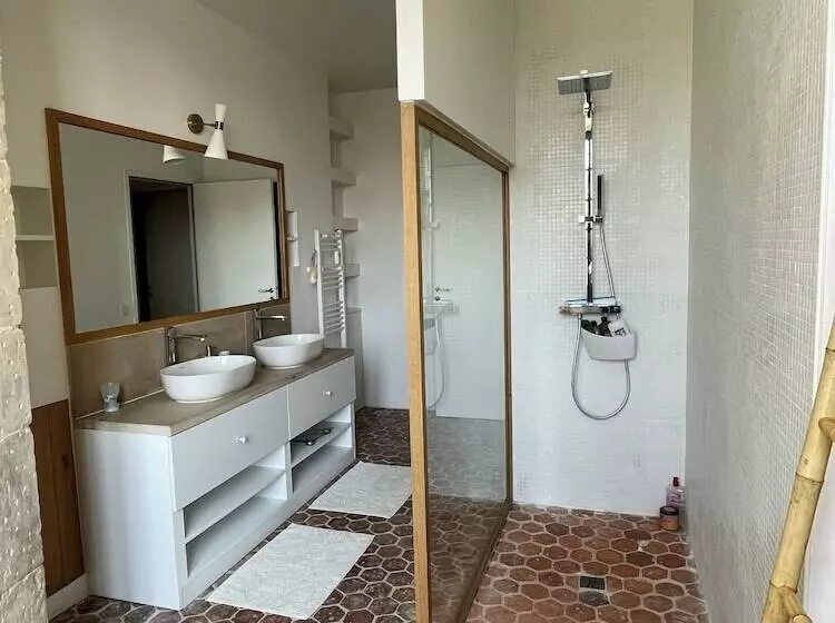 ペンション Château De Meauce